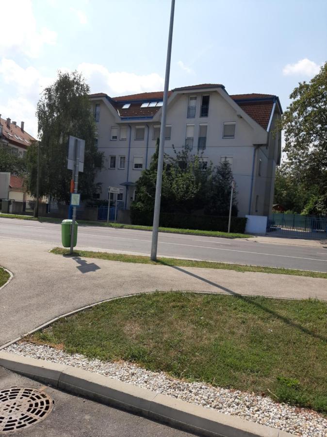סופרון Napko Apartman מראה חיצוני תמונה